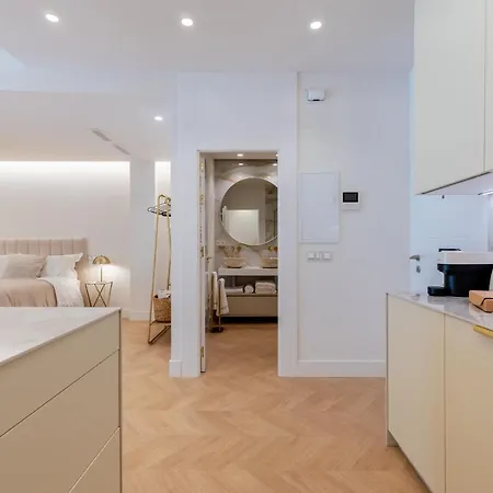 Premium Constitucion * Sevilla